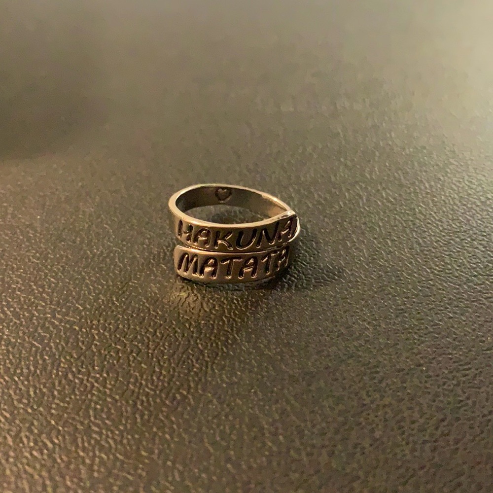 Lion King Hakuna Matata Size 7 Women’s Ring
